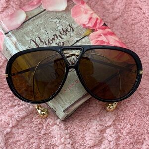 Elegant Black and Gold Statement Pilot Women's Sunglasses | Designer Inspired